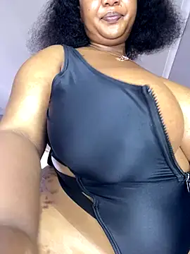 Snapshot of MayaPassion chatting on November 12, 2025, 7:31 am MayaPassion online show from November 12, 2025, 7:31 am