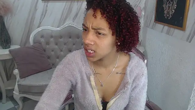 Violeth b online show from February 24, 2025, 12:37 pm