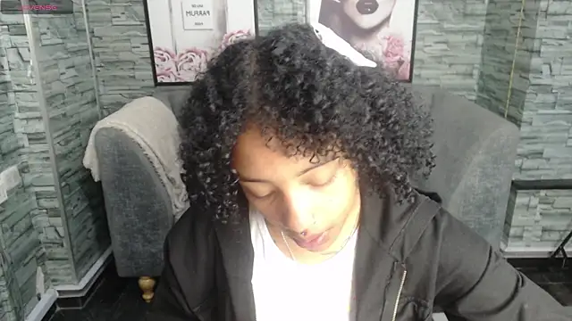 Violeth b online show from September 22, 2025, 12:51 pm