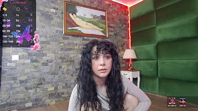 Snapshot of SelenSummer chatting on March 25, 2026, 5:02 am SelenSummer online show from March 25, 2026, 5:02 am