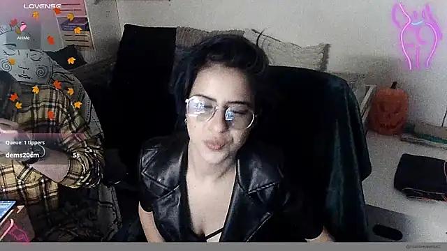 Snapshot of LisandreLaVenale chatting on December 4, 2024, 11:13 pm LisandreLaVenale online show from December 4, 2024, 11:13 pm