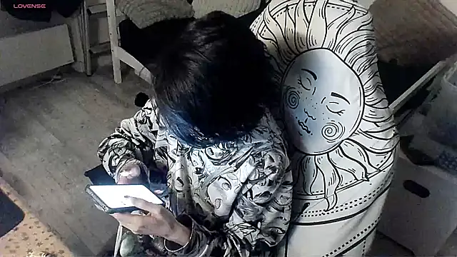 Snapshot of LisandreLaVenale chatting on December 11, 2024, 11:10 pm LisandreLaVenale online show from December 11, 2024, 11:10 pm