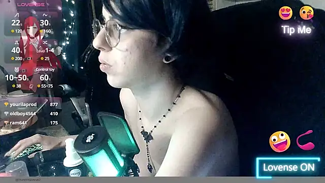 Snapshot of LisandreLaVenale chatting on December 13, 2024, 12:31 am LisandreLaVenale online show from December 13, 2024, 12:31 am