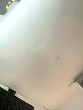 IssabellaLopez online show from January 8, 2026, 1:57 pm