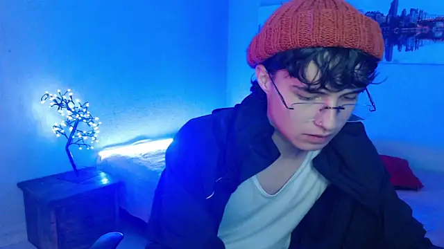 Snapshot of Jeam_hot chatting on December 6, 2024, 8:40 pm Jeam hot online show from December 6, 2024, 8:40 pm