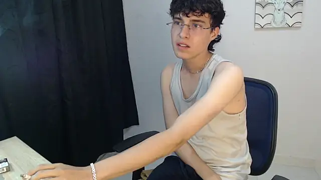 Snapshot of Jeam_hot chatting on December 26, 2024, 9:47 pm Jeam hot online show from December 26, 2024, 9:47 pm