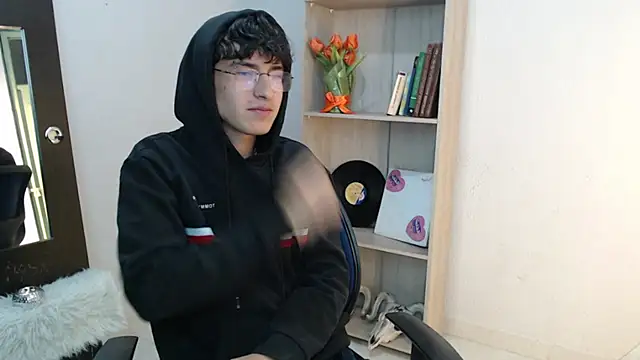 Snapshot of Jeam_hot chatting on January 3, 2025, 1:38 am Jeam hot online show from January 3, 2025, 1:38 am