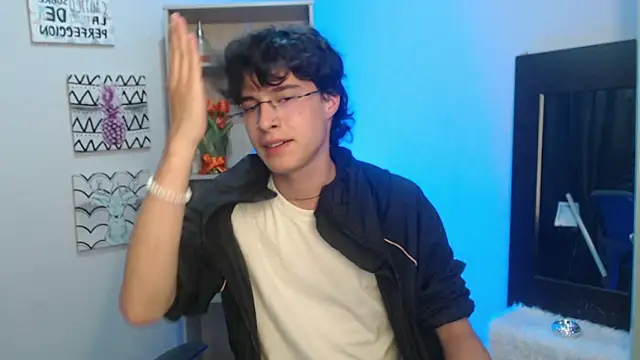 Snapshot of Jeam_hot chatting on January 21, 2025, 9:46 pm Jeam hot online show from January 21, 2025, 9:46 pm