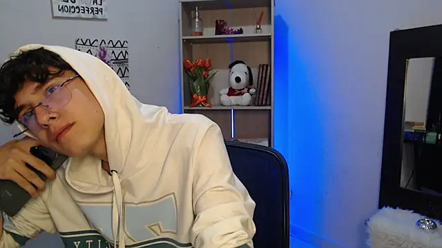 Snapshot of Jeam_hot chatting on January 28, 2025, 12:26 am Jeam hot online show from January 28, 2025, 12:26 am