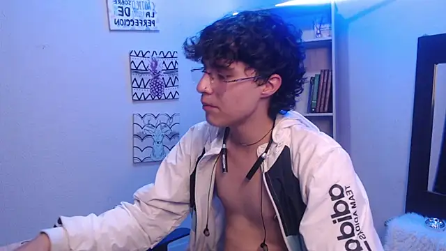 Snapshot of Jeam_hot chatting on February 3, 2025, 9:07 pm Jeam hot online show from February 3, 2025, 9:07 pm