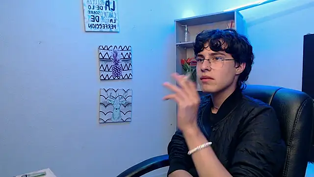 Snapshot of Jeam_hot chatting on February 6, 2025, 9:28 pm Jeam hot online show from February 6, 2025, 9:28 pm