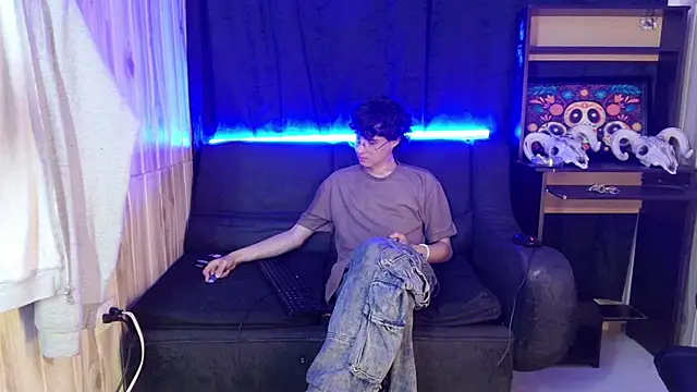 Snapshot of Jeam_hot chatting on February 14, 2025, 1:23 am Jeam hot online show from February 14, 2025, 1:23 am