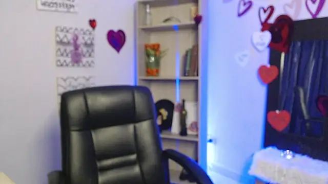 Snapshot of Jeam_hot chatting on February 18, 2025, 12:59 am Jeam hot online show from February 18, 2025, 12:59 am