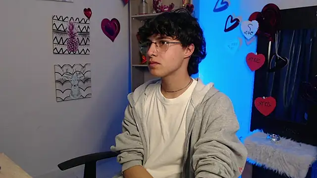 Snapshot of Jeam_hot chatting on February 18, 2025, 9:42 pm Jeam hot online show from February 18, 2025, 9:42 pm