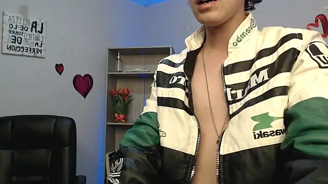 Snapshot of Jeam_hot chatting on March 11, 2025, 12:33 am Jeam hot online show from March 11, 2025, 12:33 am