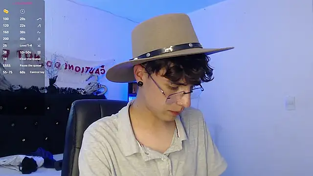 Snapshot of Jeam_hot chatting on October 31, 2025, 9:38 pm Jeam hot online show from October 31, 2025, 9:38 pm