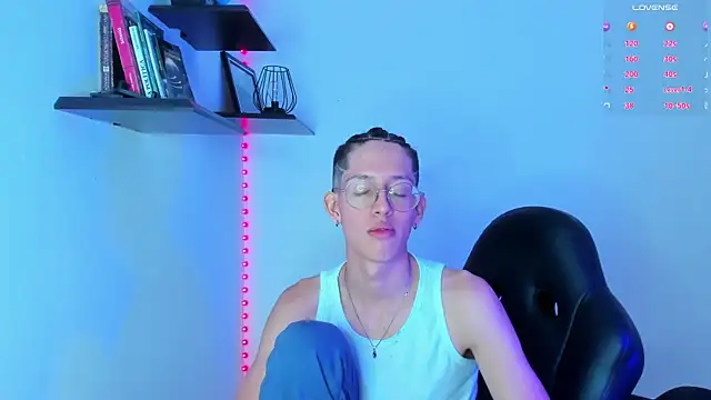 manu vera online show from January 12, 2025, 2:24 am