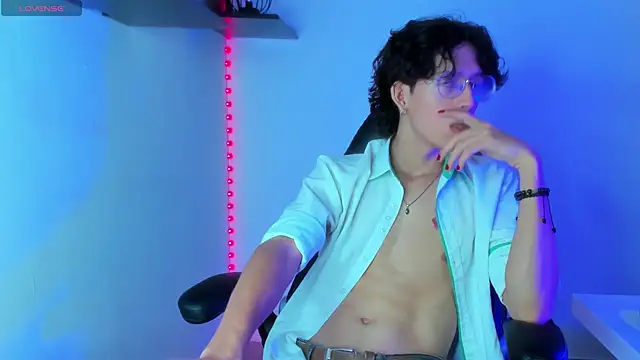 manu vera online show from February 7, 2025, 11:24 pm