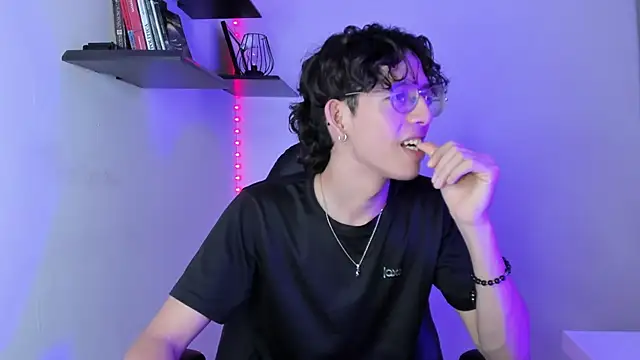 manu vera online show from February 19, 2025, 11:25 pm