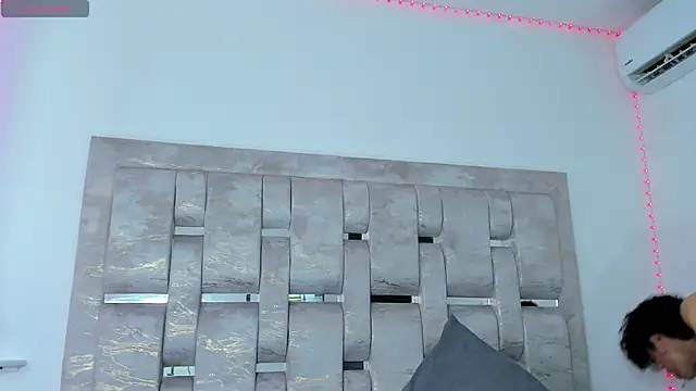 manu vera online show from February 20, 2025, 4:03 pm