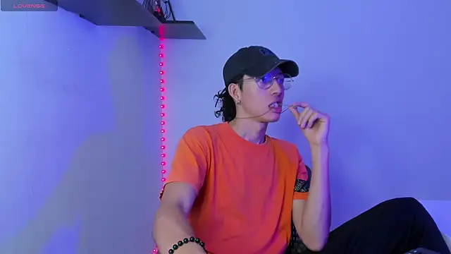 manu vera online show from February 25, 2025, 8:09 pm