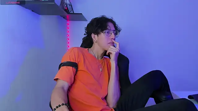 manu vera online show from February 25, 2025, 11:11 pm