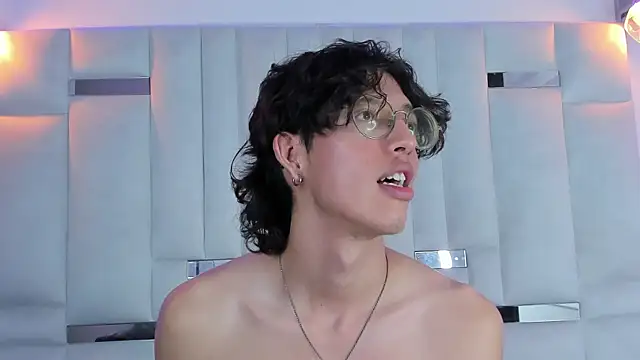 manu vera online show from February 27, 2025, 11:04 pm