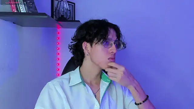 manu vera online show from March 1, 2025, 7:48 pm