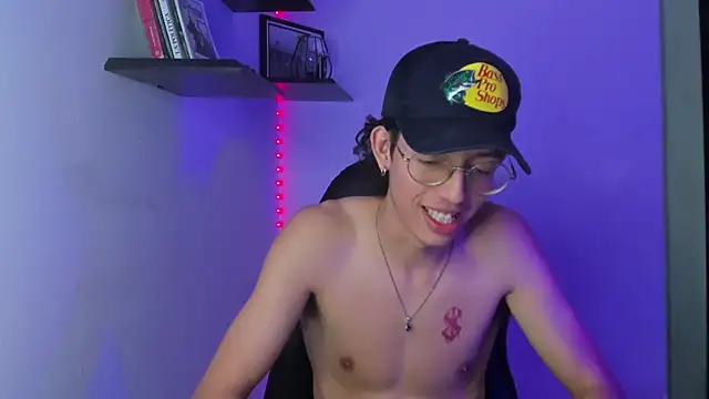 manu vera online show from March 3, 2025, 1:53 am