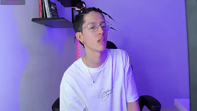 manu vera online show from March 16, 2025, 3:04 am