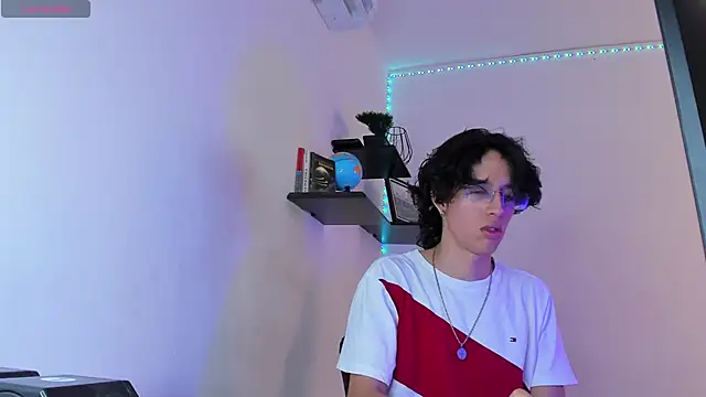 manu vera online show from September 12, 2025, 7:58 pm