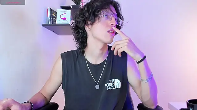 manu vera online show from September 27, 2025, 8:14 pm