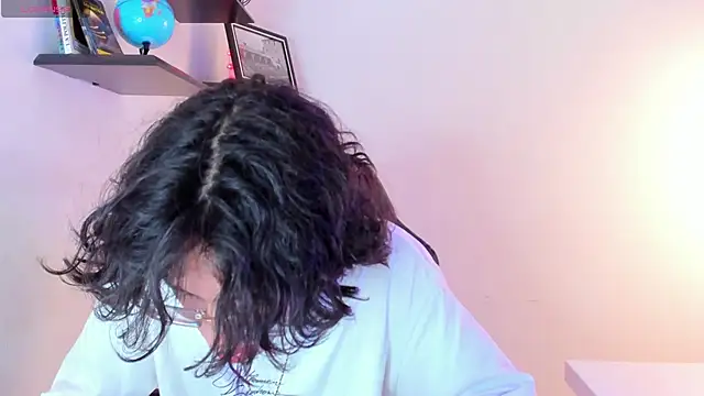 manu vera online show from October 6, 2025, 3:48 am