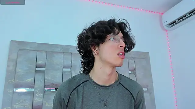 manu vera online show from October 11, 2025, 8:40 pm