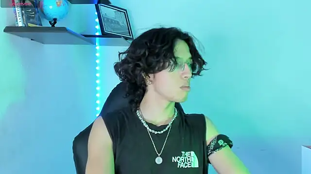 manu vera online show from October 24, 2025, 3:03 am