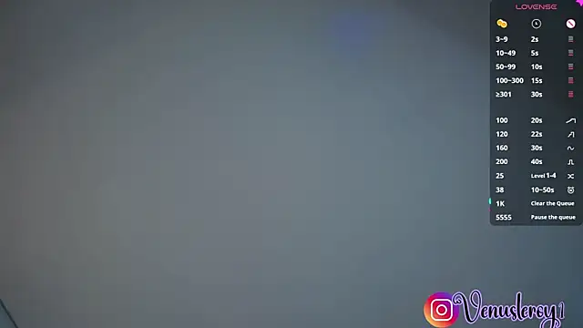 venusleroy  online show from April 5, 2026, 9:12 pm