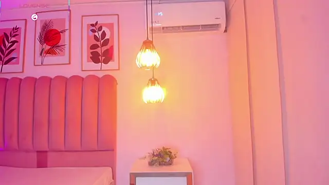 nastyalvanova online show from May 29, 2026, 3:37 am