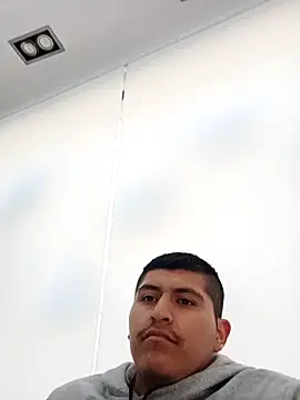 Snapshot of El_baby12 chatting on February 19, 2026, 10:11 am El baby12 online show from February 19, 2026, 10:11 am