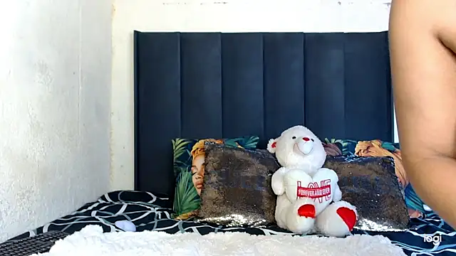 quenliyasa online show from April 2, 2026, 12:25 pm