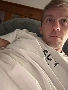 aus guy93 online show from July 18, 2026, 7:06 pm