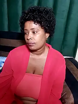 2Sweetysmile online show from February 10, 2026, 9:46 am