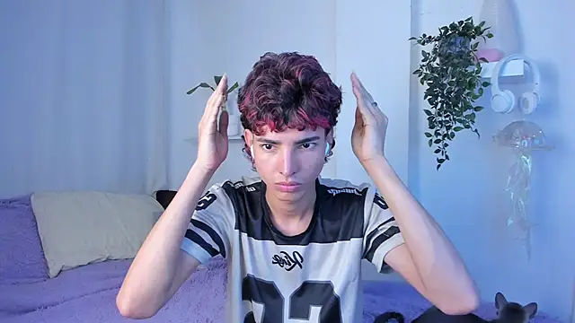 Snapshot of santy-kitty chatting on February 27, 2026, 11:27 pm santy-kitty online show from February 27, 2026, 11:27 pm