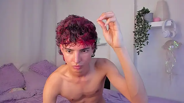 Snapshot of santy-kitty chatting on March 13, 2026, 2:07 am santy-kitty online show from March 13, 2026, 2:07 am