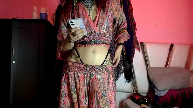franchescasecrett online show from June 3, 2026, 2:33 pm