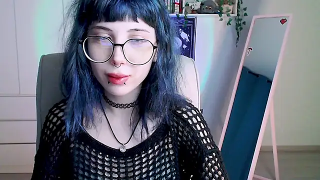 MoriHorri online show from December 8, 2024, 1:24 am