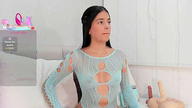 Snapshot of Isaa_Queen chatting on October 1, 2025, 7:53 pm Isaa Queen online show from October 1, 2025, 7:53 pm