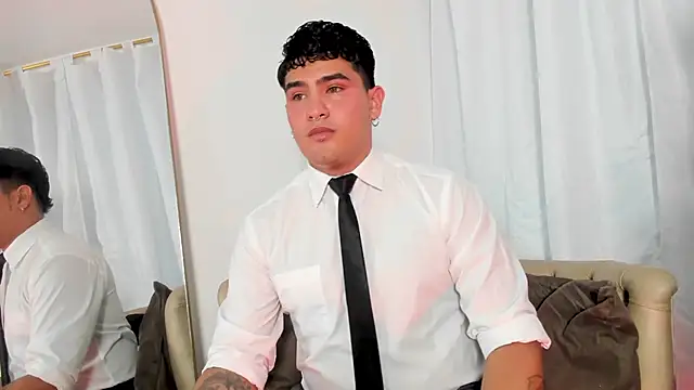 Snapshot of MatheoVelez chatting on December 11, 2024, 9:23 pm MatheoVelez online show from December 11, 2024, 9:23 pm