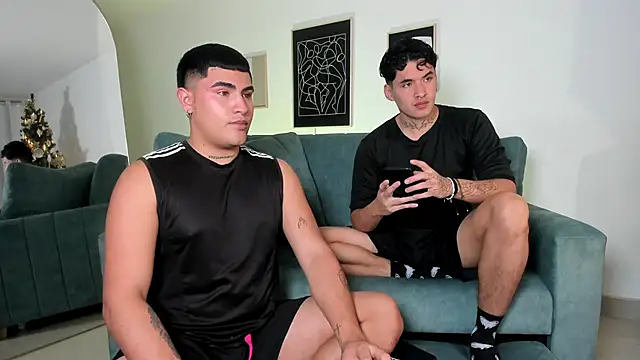 Snapshot of MatheoVelez chatting on January 7, 2025, 1:28 am MatheoVelez online show from January 7, 2025, 1:28 am