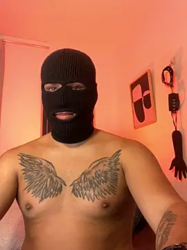 Snapshot of MatheoVelez chatting on February 12, 2025, 4:54 am MatheoVelez online show from February 12, 2025, 4:54 am