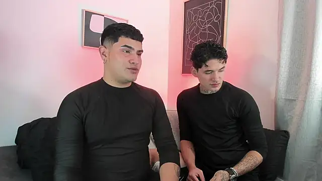 Snapshot of MatheoVelez chatting on February 15, 2025, 3:52 am MatheoVelez online show from February 15, 2025, 3:52 am